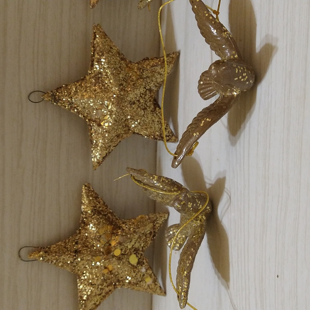 Vintage Lot of 8 1950's/1960's Era Gold Glitter/Sequins Stars & Doves - Picture 6 of 6